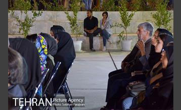 شور شیدایی در میدانگاه شهدای هفتم تیر 32