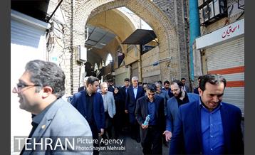 بازدید شهردار تهران از بازار تهران به مناسبت روز تهران 14