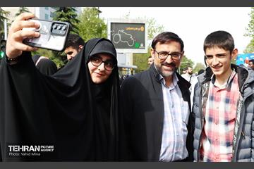 خدمت‌رسانی مواکب منطقه11 به نمازگزاران عید سعید فطر 12