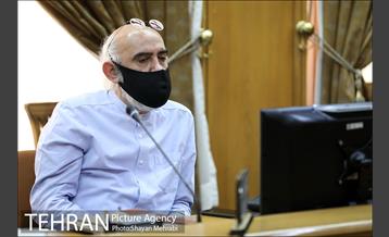 نشست شهردار تهران با نخبگان و اساتید حوزه ارتباطات 21