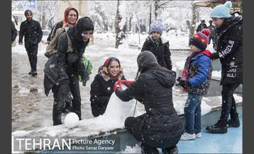 بارش برف در میدان نبوت (هفت حوض) 22