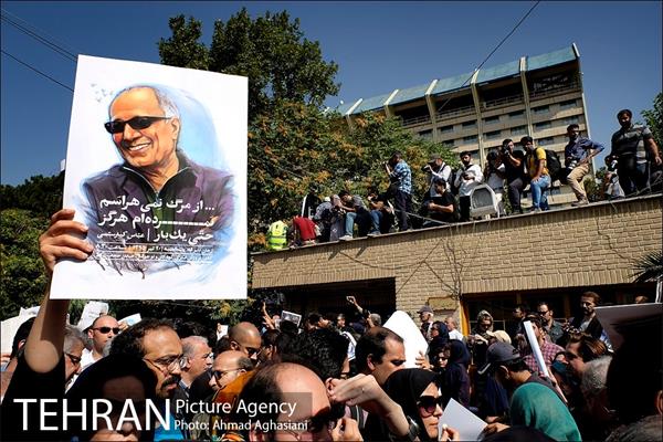 وداع باشکوه مردم با عباس کیارستمی 13