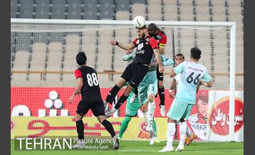 دیدار تیم های فوتبال پرسپولیس و سایپا 22