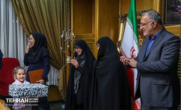 تقدیر از بانوان مدال آور  28