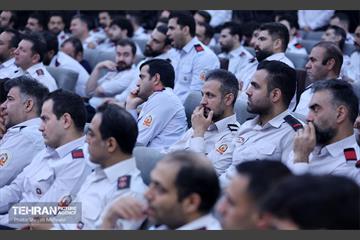 نشست مدیرعامل سازمان آتش‌نشانی تهران با کارکنان 8