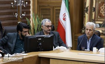 نشست صمیمانه شهردار تهران با جمعی از اقتصاددانان کشور 11