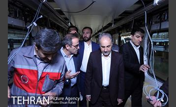 بازدید دکتر نجفی از واگن سازی پارس 10