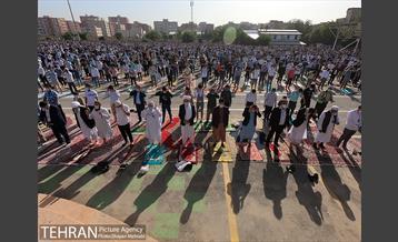 اقامه نماز عید فطر افغانستانی های اهل تسنن مقیم تهران 3