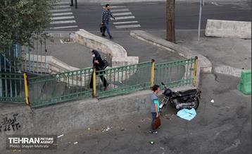 وزرش باد و طوفان در تهران 6