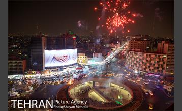 نورافشانی میدان ولیعصر(عج) به مناسبت روز مادر 11