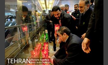 رونمایی از پرچم حرم حضرت عبدالعظیم (ع) در برج میلاد 9