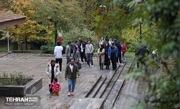 بازدید دانشجویان خارجی از مجموعه فرهنگی تاریخی سعدآباد 11