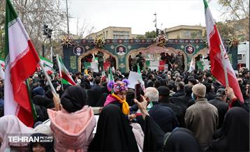 تشییع پیکر ۱۰۰ شهید مردمی و مدافع امنیت در تهران - 1 29