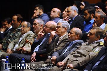 آیین افتتاح یادمان شهدای باغ موزه دفاع مقدس 18