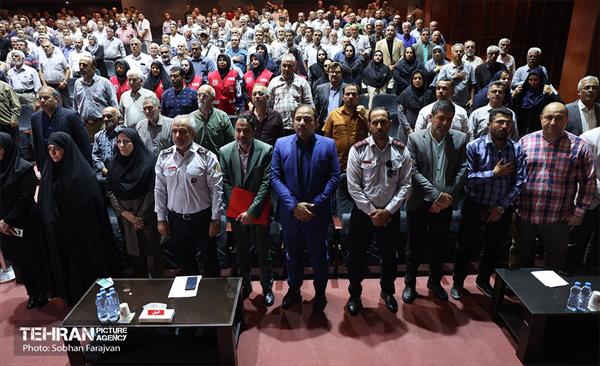 افتتاحیه طرح آموزش جامع اطفاء حریق تاکسیرانان 32