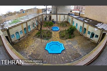 خانه موتمن الاطبا 4