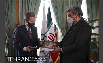 دیدار شهردار تهران با سفیر نروژ 17
