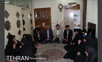 دیدار شهردار منطقه 4 با خانواده مرحوم نوجوان 13 ساله علی هوشنگی 4