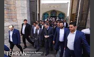 بهره برداری از 28 واگن جدید و 16 واگن اورهال 28