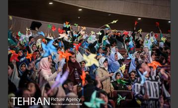 جشن بوی کاغذ رنگی 24