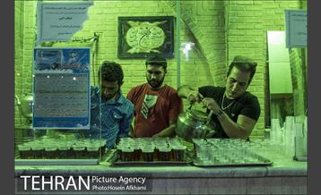 یک لقمه مهربانی در امام زاده علی اکبر 13