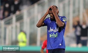 دیدار تیم‌های فوتبال استقلال و نساجی مازندران 19