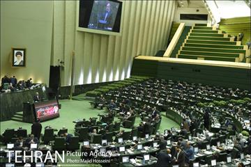 حضور شهردار تهران در جلسه علنی مجلس شورای اسلامی 25