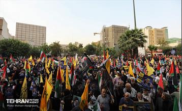 اجتماع مردم تهران در محکومیت جنایت رژیم صهیونیستی 30