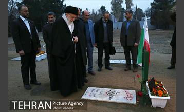 حضور رهبر انقلاب در مرقد مطهر امام راحل و گلزار شهدای بهشت زهرا 5