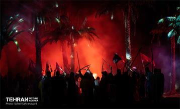 نمایش «تنهاتر از مسیح» 6