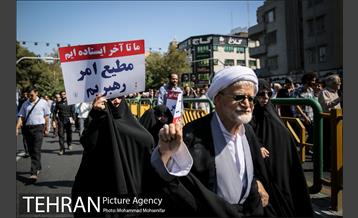 راهپیمایی مردم تهران بعد از نماز جمعه 17