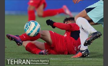 دیدار پیکان و پرسپولیس در لیگ برتر فوتبال 13
