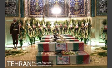 تشییع شهدای آتش نشان در شبستان مصلی-2 2