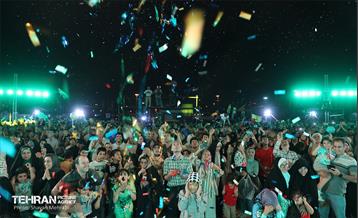 مهمانی ۱۰ کیلومتری عید غدیر در تهران 13