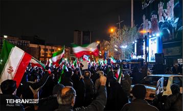 اجتماع بین‌المللی در تهران در حمایت از ایران و بیعت با رهبر جدید