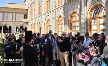 نمایشگاه «رخ دوست»تور تهرانگردی وابستگان نظامی سفارتخانه‌های خارجی مقیم تهران 31