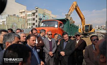 بازدید مدیران شهری از پروژه یادگار امام(ره) 40
