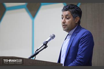 دیدار صمیمانه شهردار تهران با کارکنان شهرداری منطقه هشت