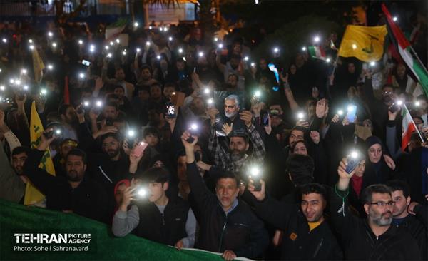 تجمع مردم تهران در حمایت از پاسخ به رژیم صهیونیستی 32