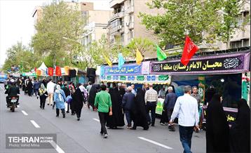 خدمت‌رسانی مواکب منطقه11 به نمازگزاران عید سعید فطر 5