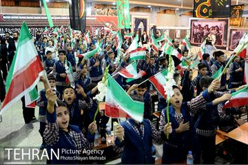 آیین نواختن زنگ دانش آموز شهید با حضور شهردار تهران 6