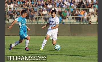 دیدار پیکان و استقلال در لیگ برتر فوتبال 18
