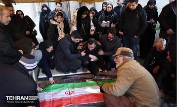 مراسم تشییع مرحوم محمدهادی چمران برادر مهدی چمران 7