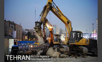 هم‌اکنون؛ جمع‌آوری کارگاه عمرانی میدان هفت تیر 12