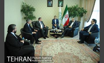 دیدار میهمانان خارجی حاضر در اجلاس جهانی شوراها و شهرداران با رییس مرکز ارتباطات و امور بین الملل شهرداری تهران 16