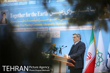 آیین کاشت نهال دوستی با حضور همسران دیپلمات مقیم ایران 13