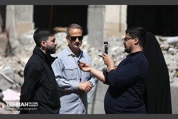 بازدید نمایندگان رسانه‌های بین المللی از مناطق مسکونی آسیب دیده 8