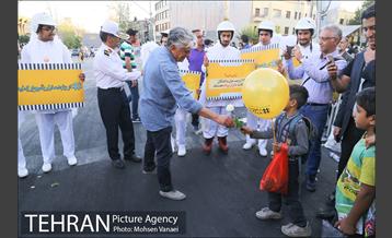 اختتامیه نمایش های خیابانی پویش از خودمان شروع کنیم 18