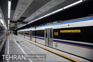 شبگردی اصحاب رسانه در خط 7 مترو تهران 15