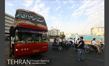 کاروان غدیر خوانى در خیابان هاى تهران 5